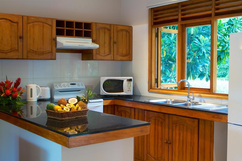 Les Villas D'Or Anse Volbert Village  Ngoại thất bức ảnh