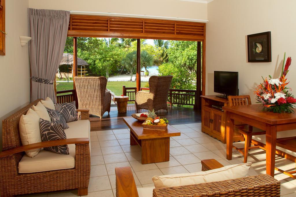 Les Villas D'Or Anse Volbert Village  Phòng bức ảnh